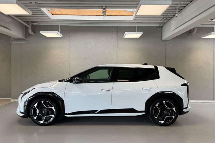 Hvid Kia EV4 fra 2026