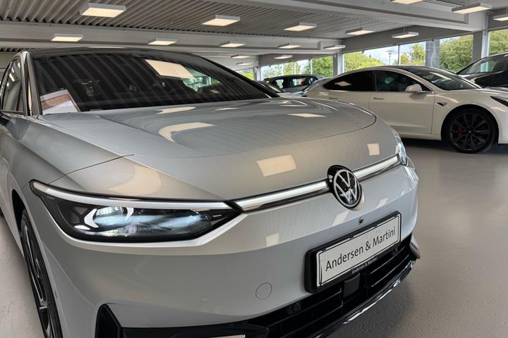 Sølv VW ID.7 fra 2025
