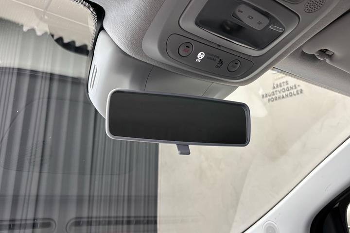 Hvid Fiat 500e fra 2023