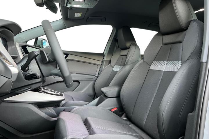 Grå Audi Q4 fra 2026