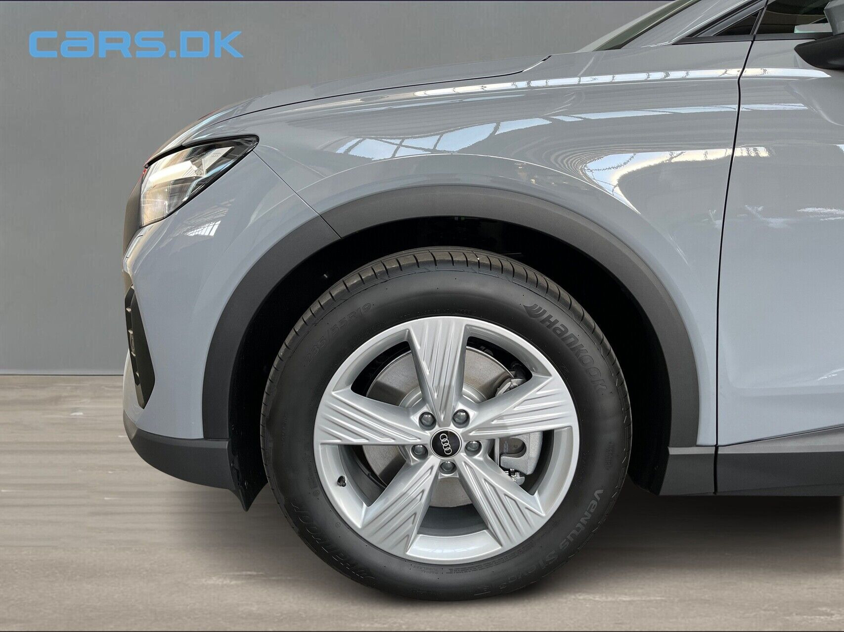 Grå Audi Q4 fra 2026