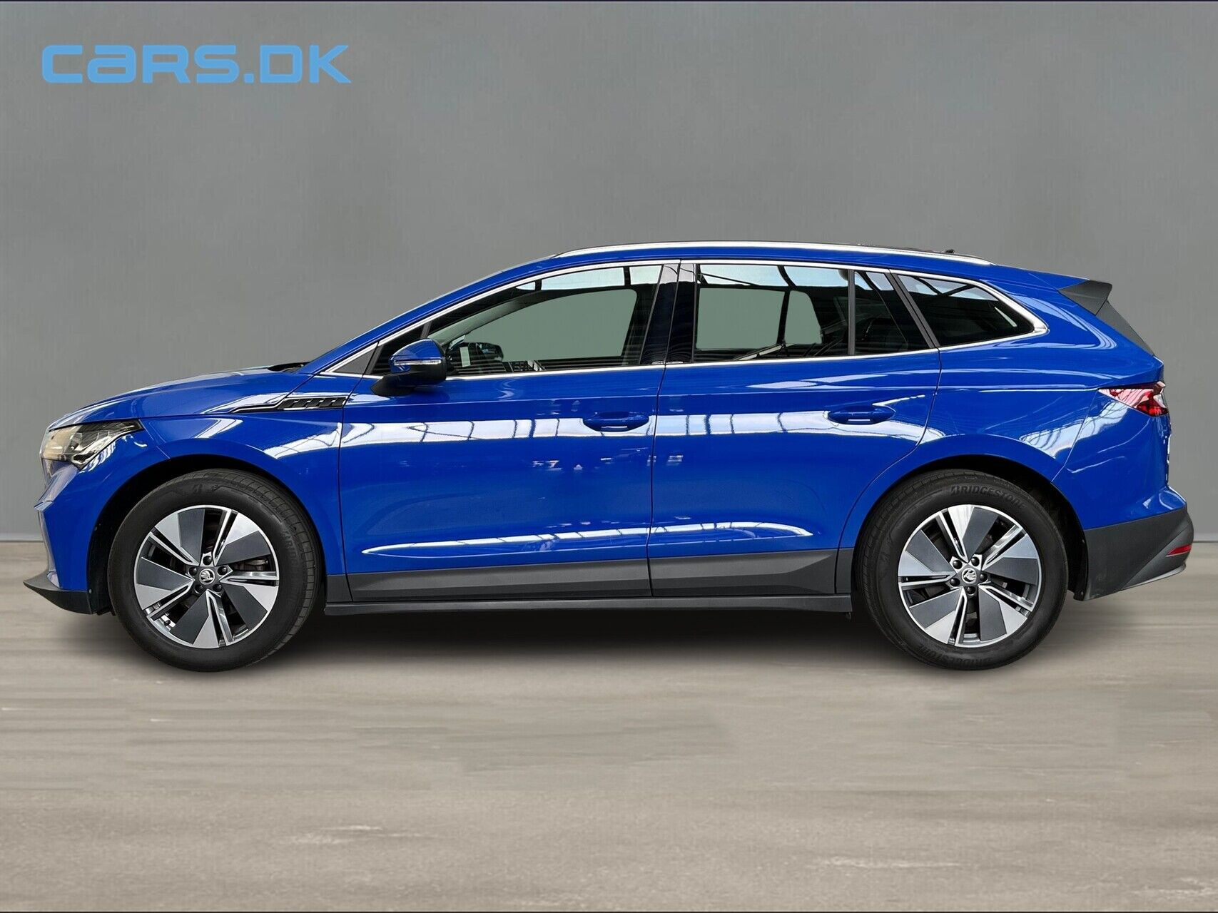 Blå Skoda Enyaq fra 2023
