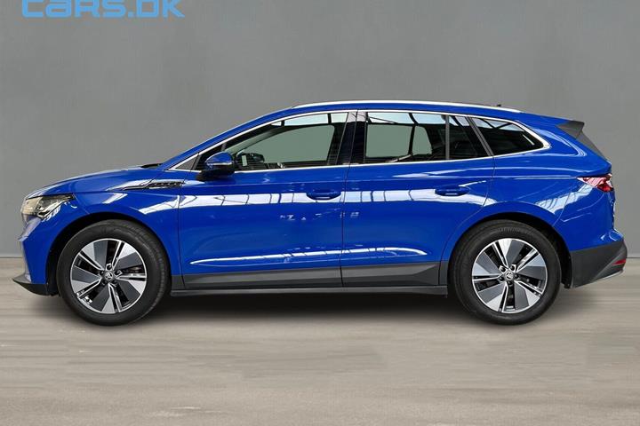 Blå Skoda Enyaq fra 2023