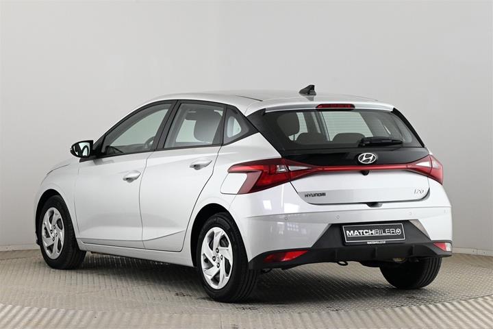 Sølv Hyundai i20 fra 2022