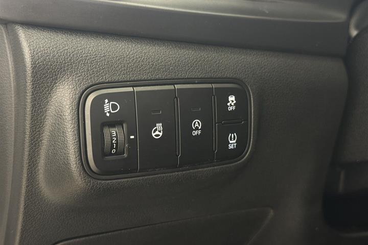 Sølv Hyundai i20 fra 2022