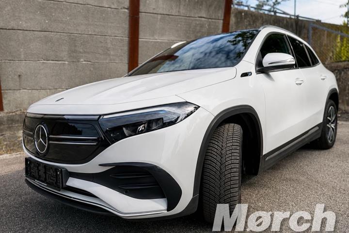 Hvid Mercedes EQA 250 fra 2022