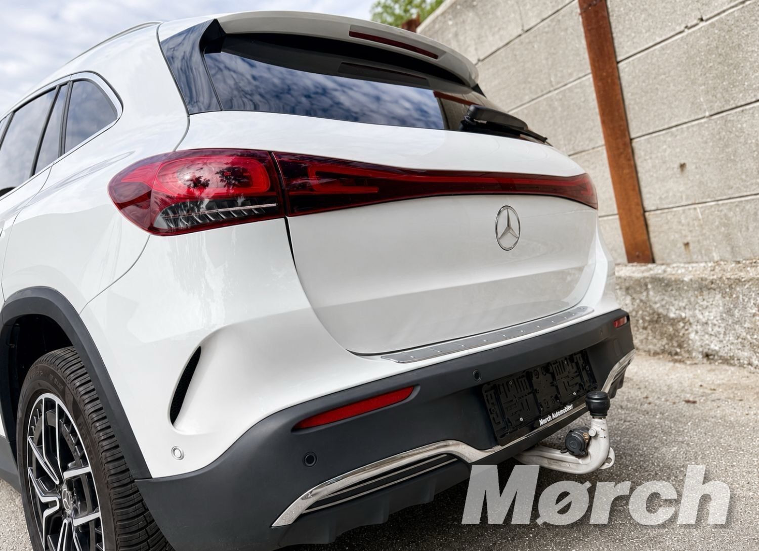 Hvid Mercedes EQA250 fra 2022