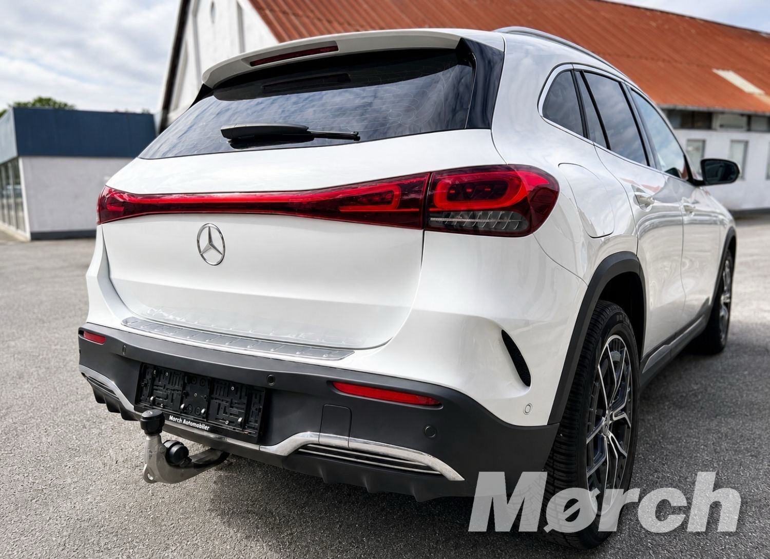 Hvid Mercedes EQA 250 fra 2022