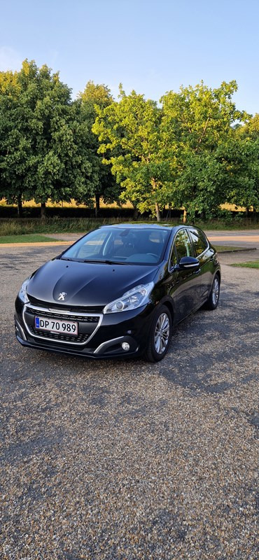 Peugeot 208 PureTech 82 5D