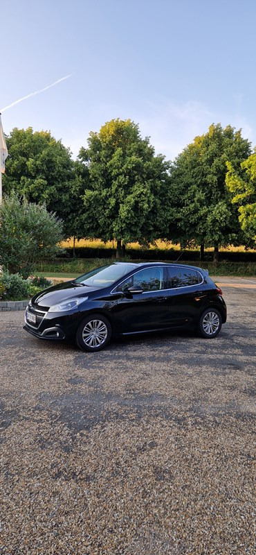undefined Peugeot 208 fra 2019