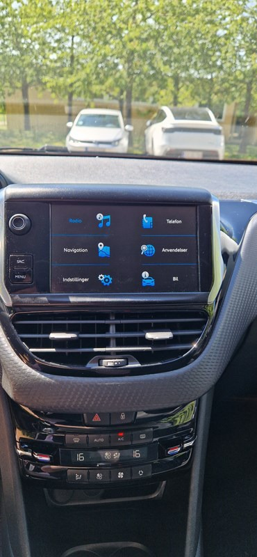 undefined Peugeot 208 fra 2019