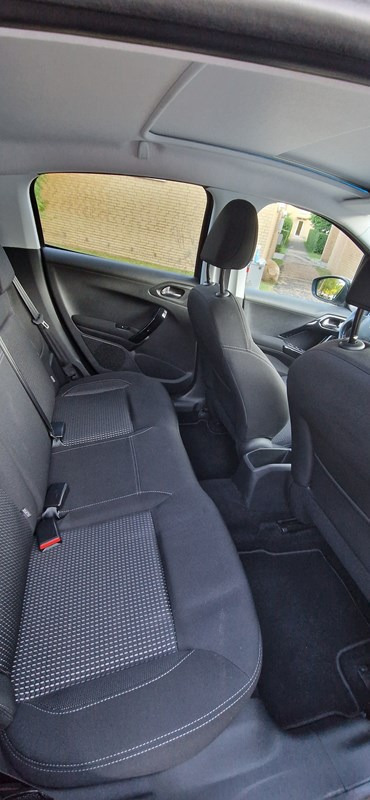 undefined Peugeot 208 fra 2019