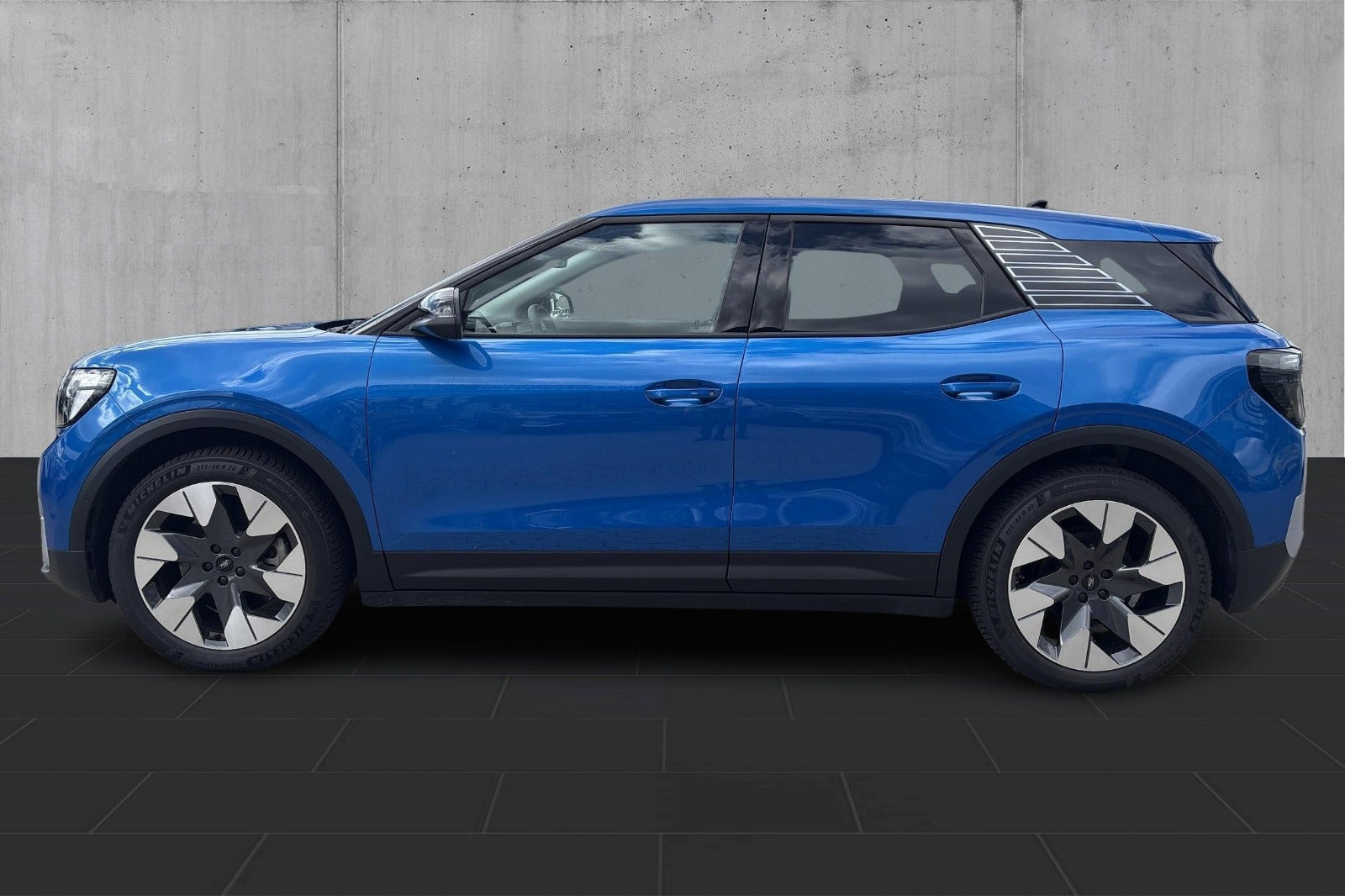 Blå Ford Explorer fra 2025