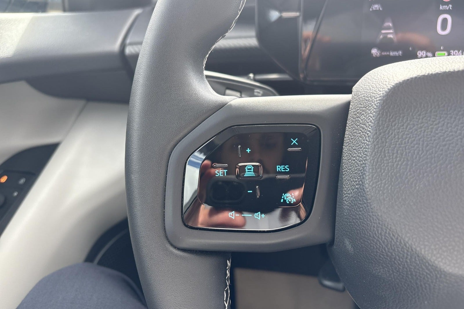 Blå Ford Explorer fra 2025