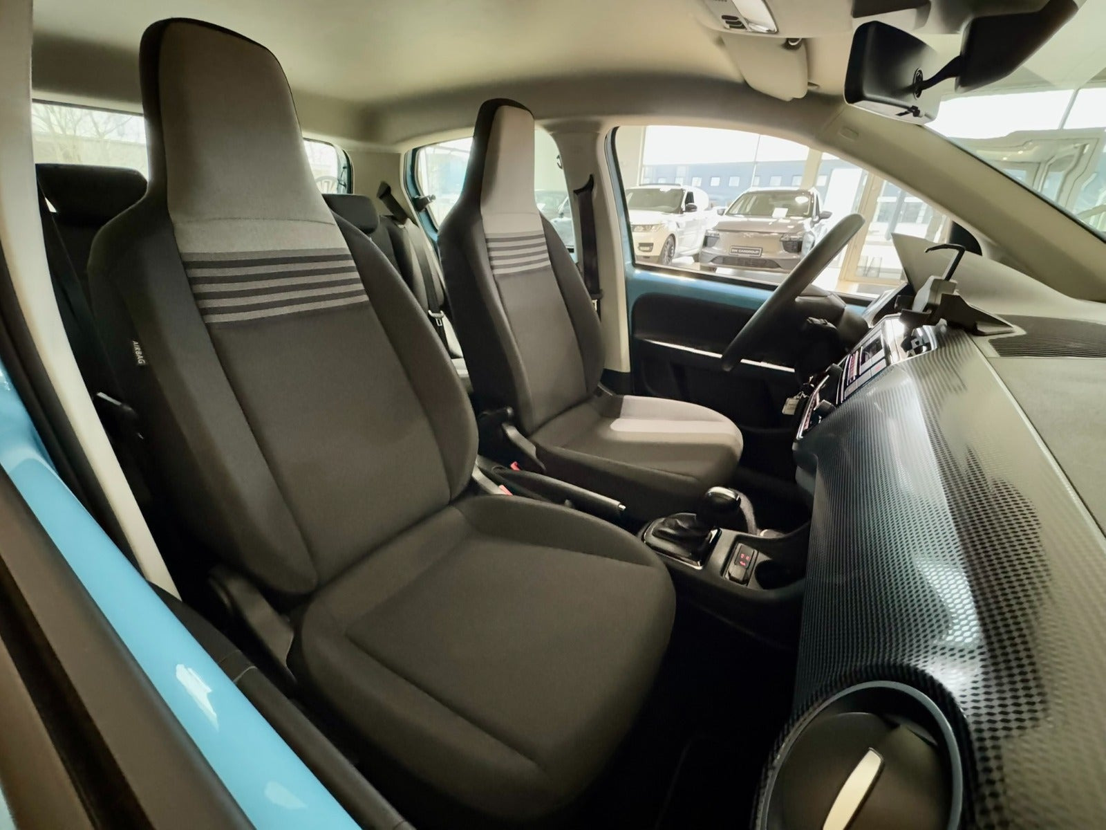 Blå VW E-UP! fra 2021