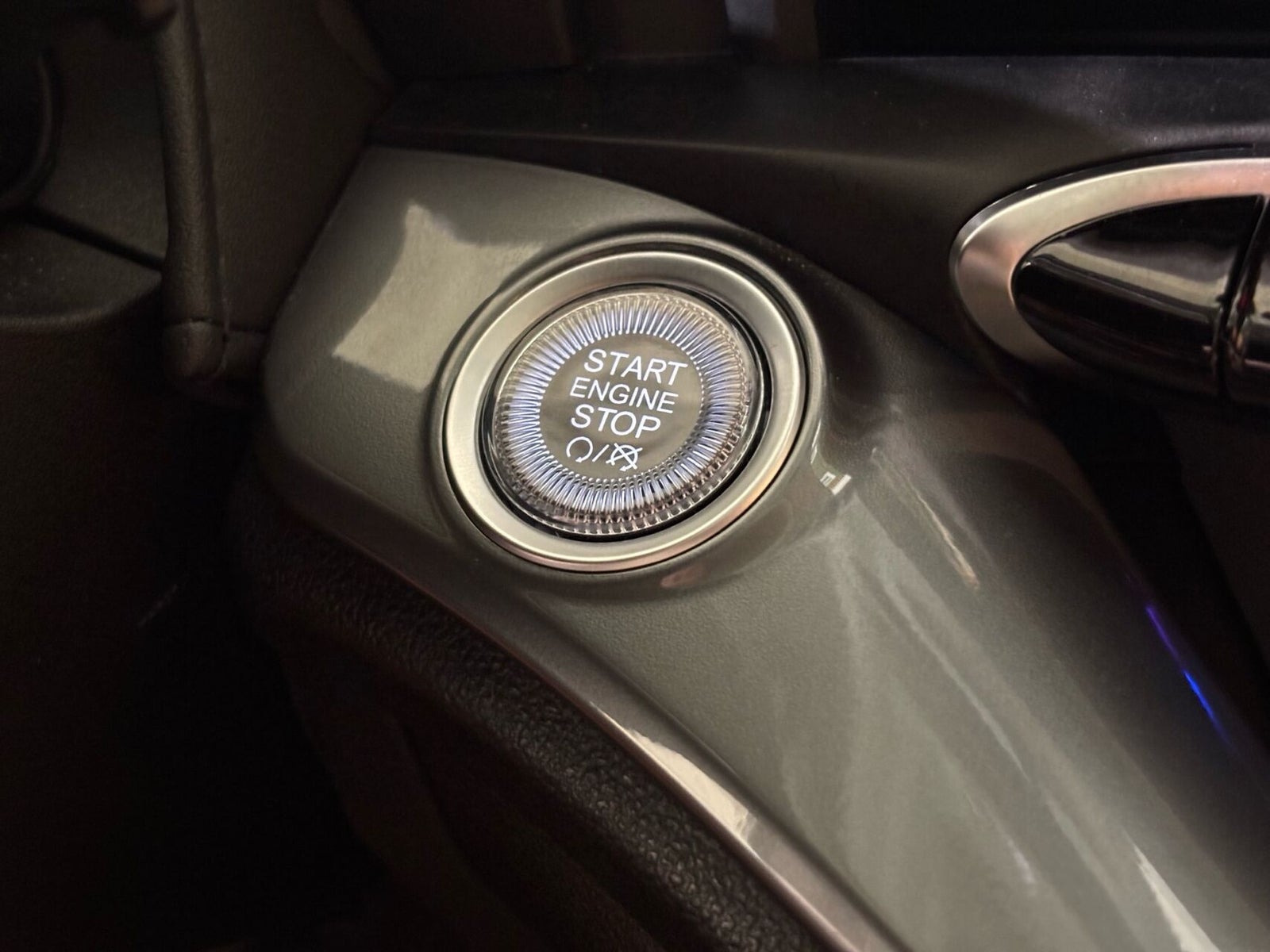 Hvid Fiat 500e fra 2023