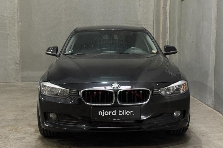 undefined BMW 316i fra 2014