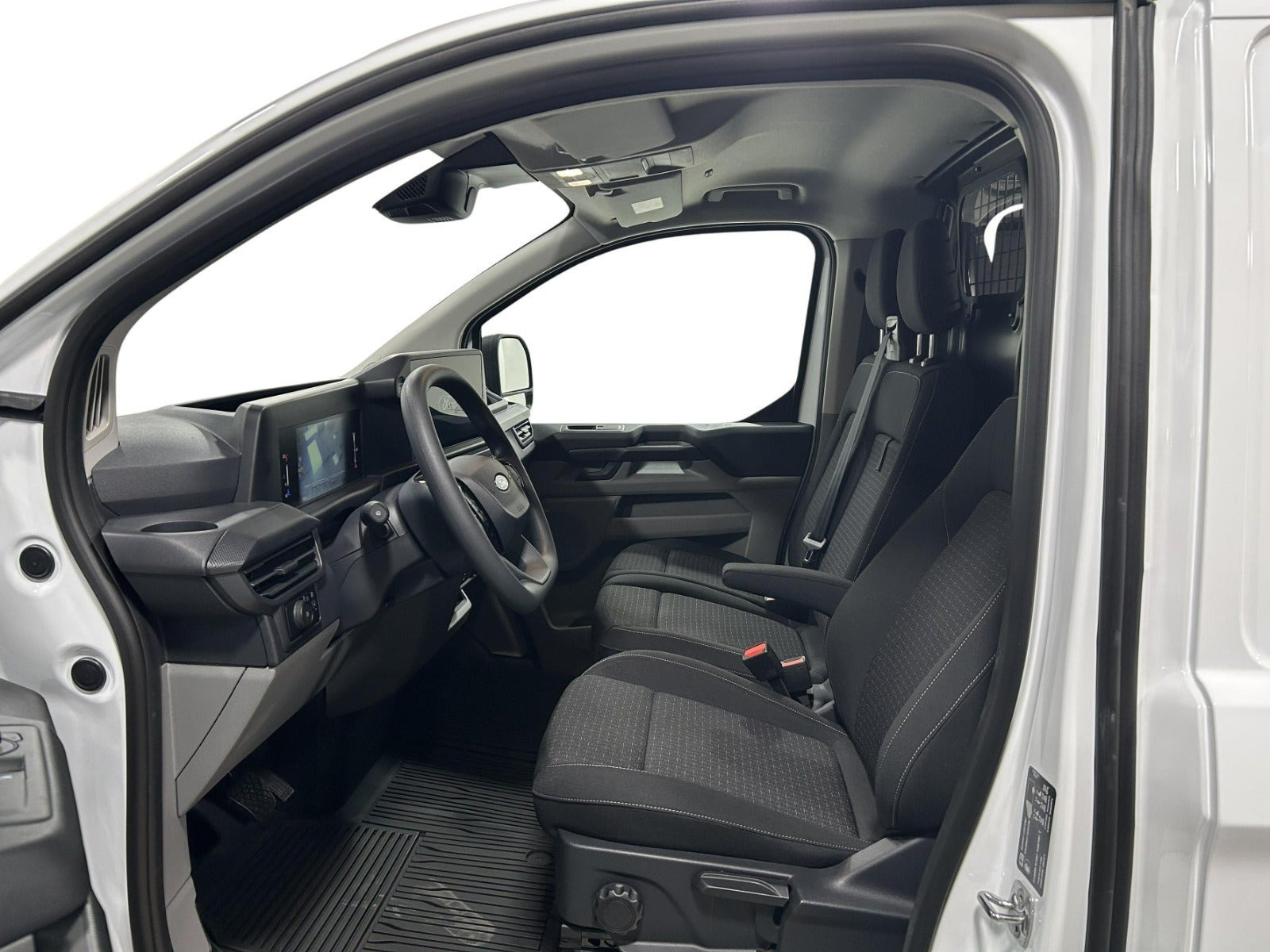 Hvid Ford Transit Custom 320 L2 fra 2026