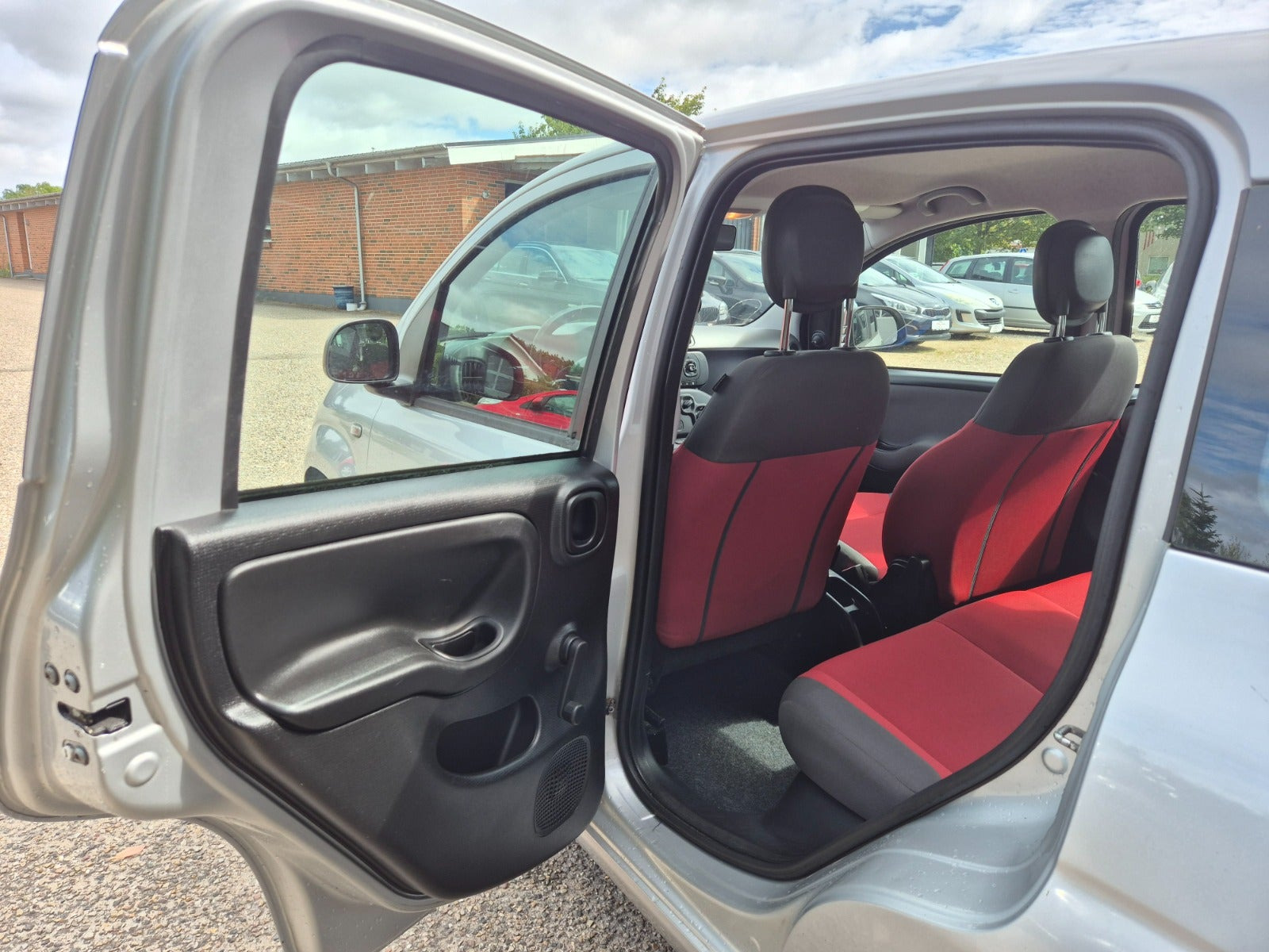 Grøn Fiat Panda fra 2012