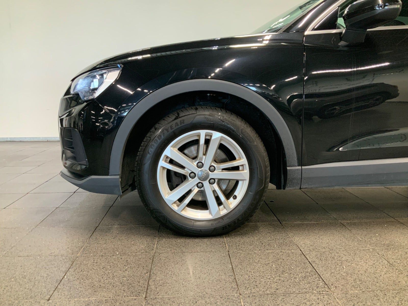 Sort Audi Q3 fra 2019