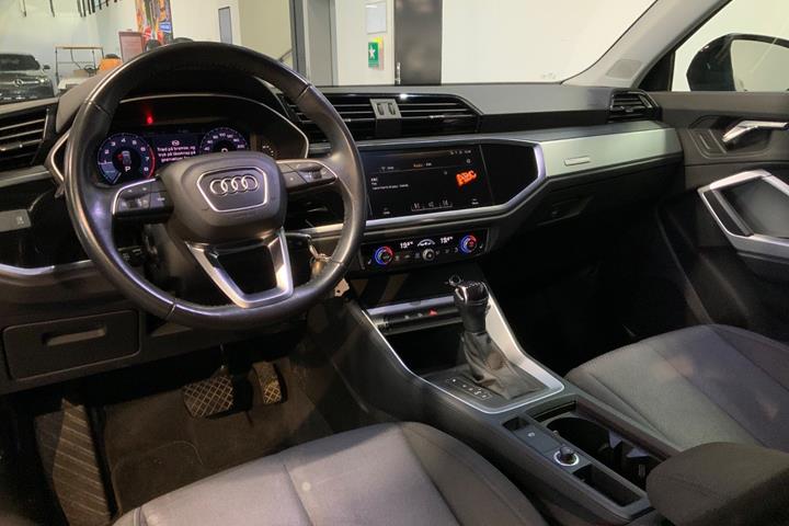 Sort Audi Q3 fra 2019