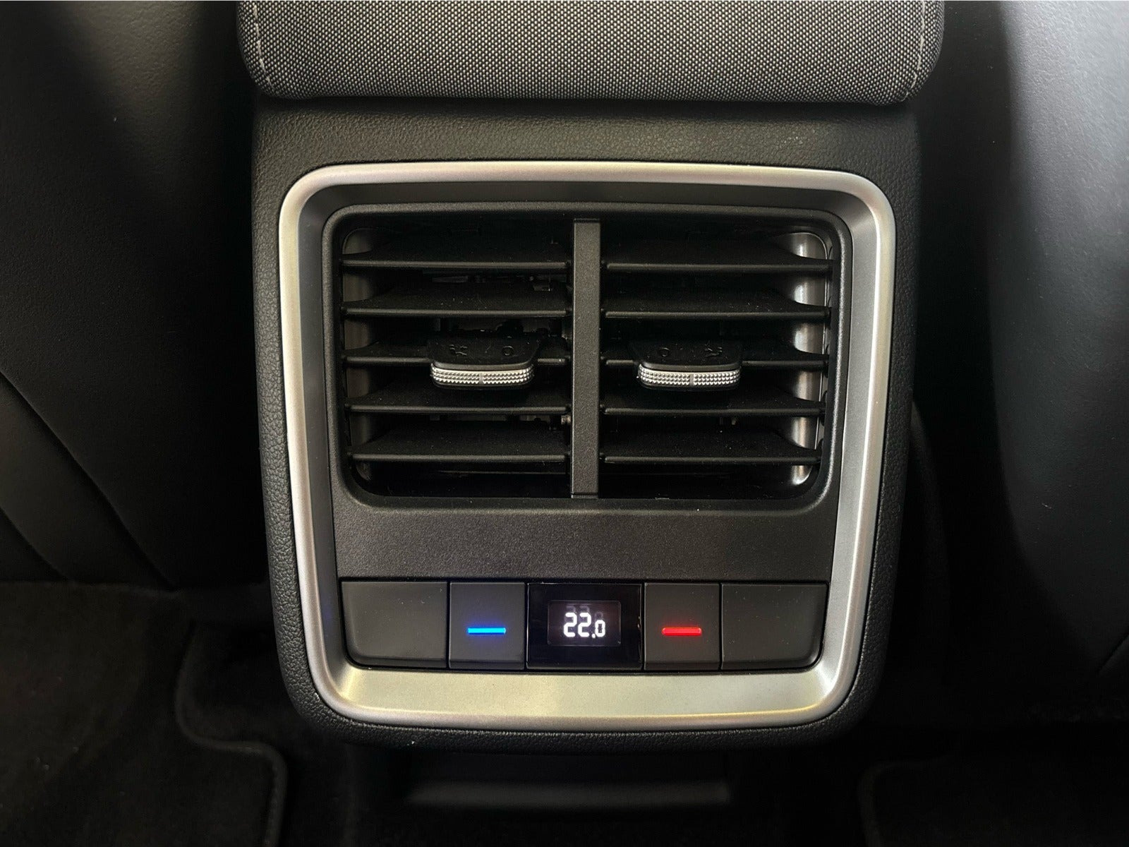 Sort Skoda Enyaq fra 2027