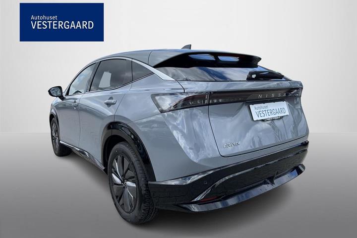 Grå Nissan Ariya fra 2024