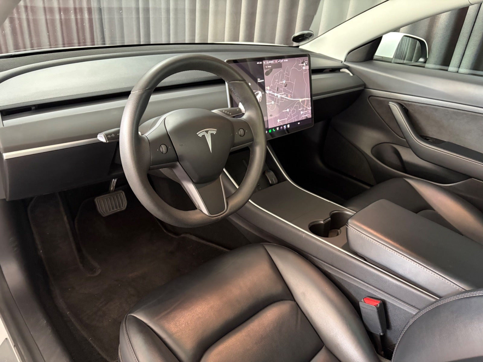 Tesla Model 3 Standard Range Plus, 325hk, 2020