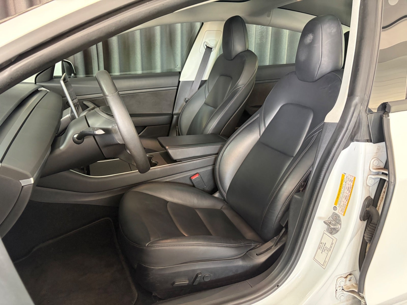 Tesla Model 3 Standard Range Plus, 325hk, 2020