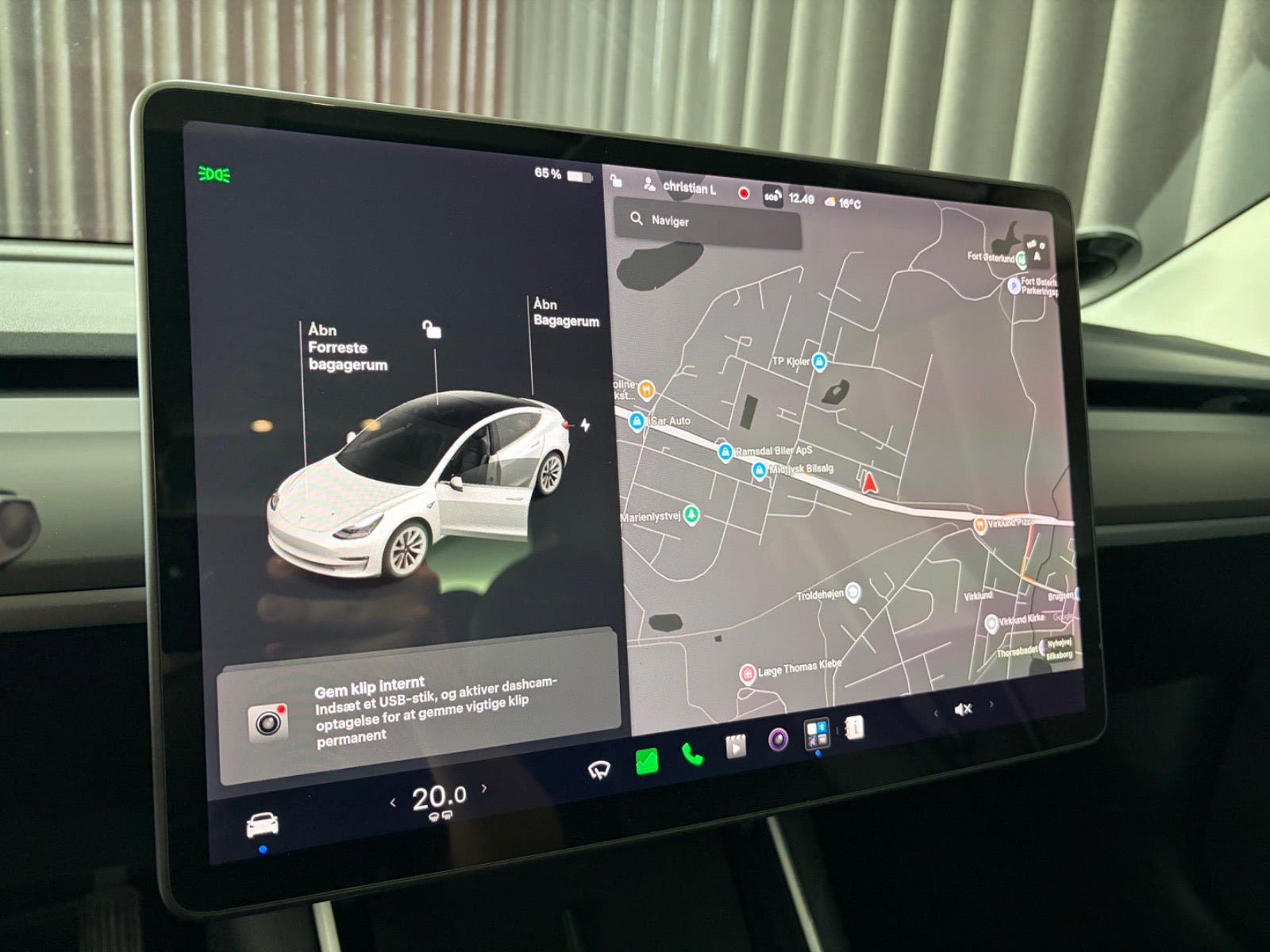 Sort Tesla Model 3 fra 2020