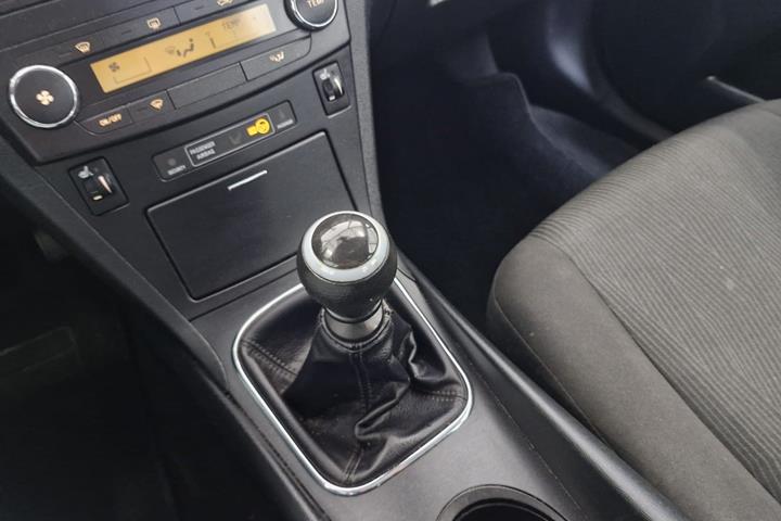 Sort Toyota Avensis fra 2010