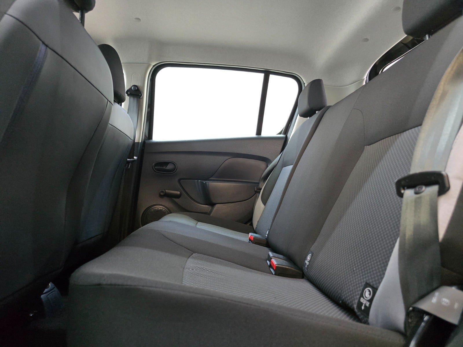Sort Dacia Sandero fra 2016