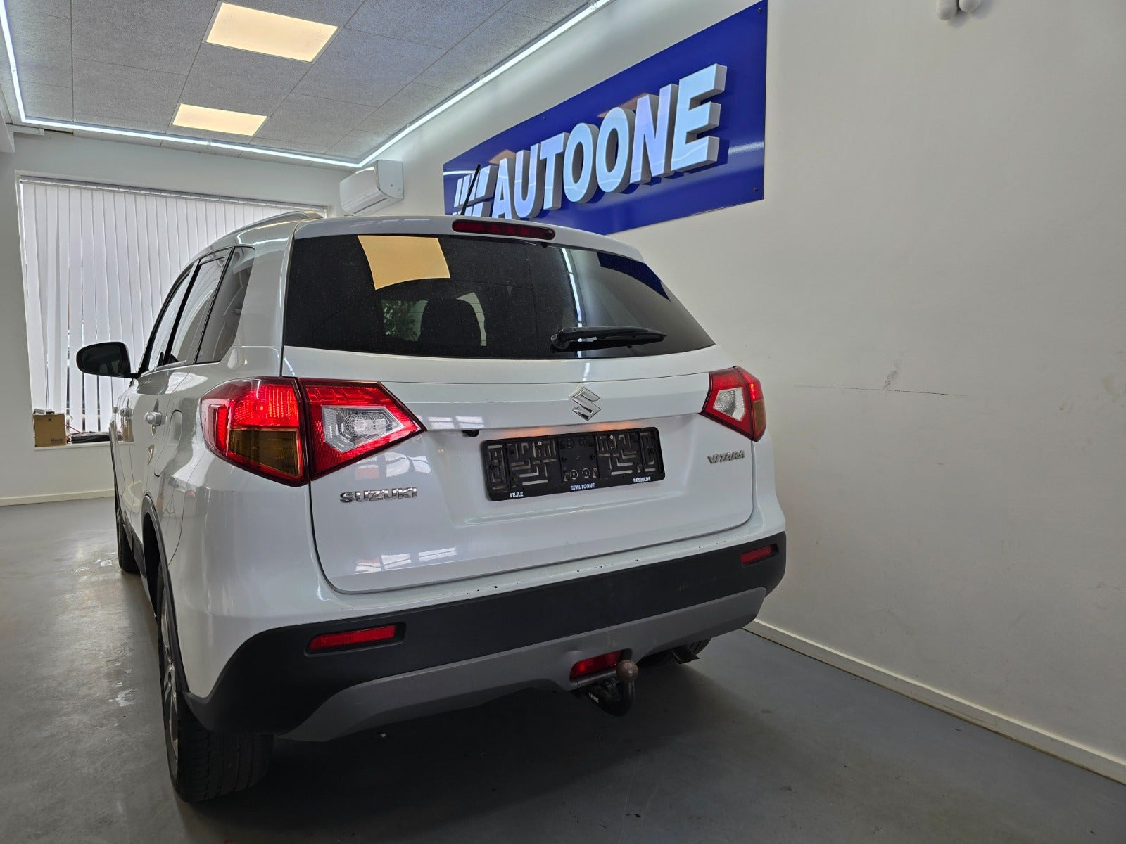 Hvid Suzuki Vitara fra 2015