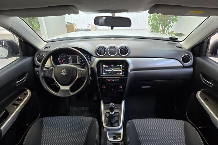 Hvid Suzuki Vitara fra 2015