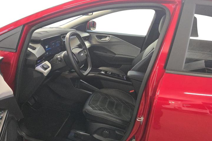 Rød Ford Puma fra 2025