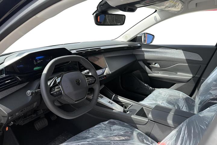 Sort Peugeot E-308 fra 2024