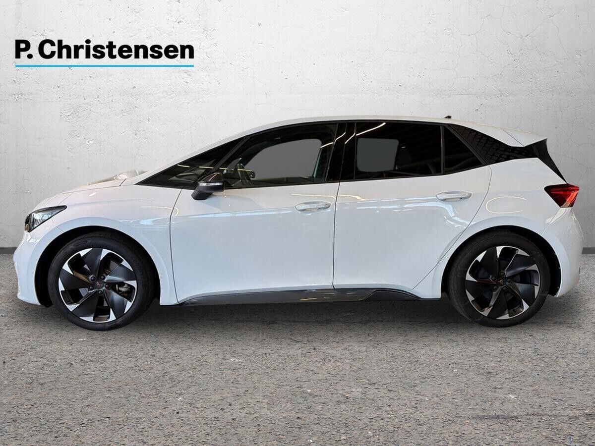 Hvid Cupra Born fra 2023