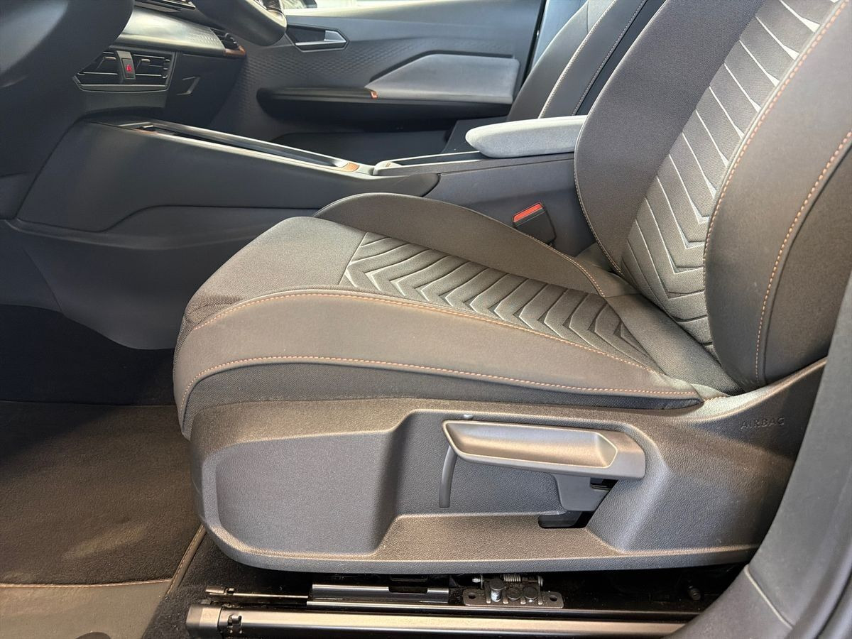 Sort Cupra Born fra 2024