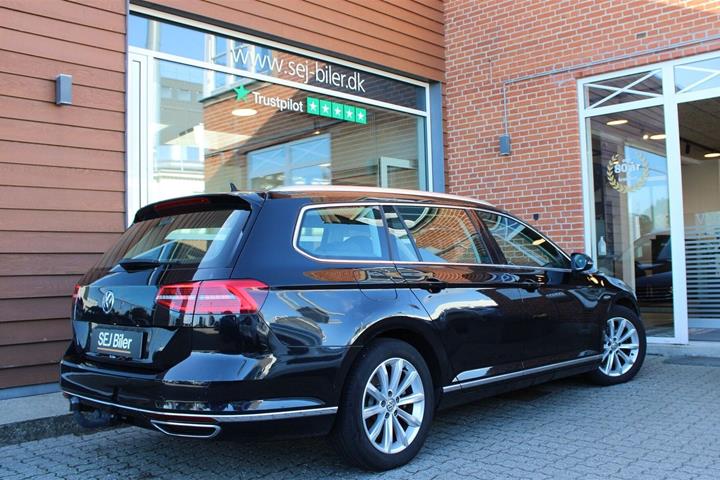 Sort VW Passat fra 2018