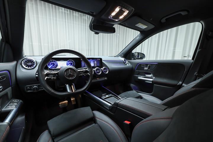 Sort Mercedes EQA250+ fra 2026