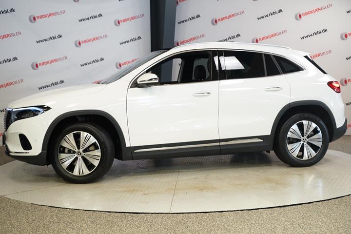 Hvid Mercedes EQA250+ fra 2025