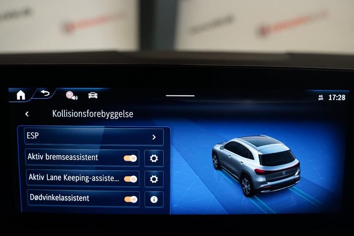 Hvid Mercedes EQA250+ fra 2025