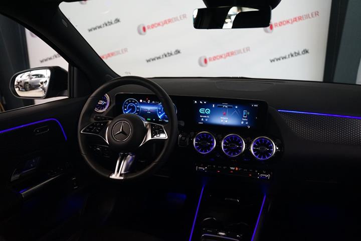 Sort Mercedes EQA250+ fra 2025