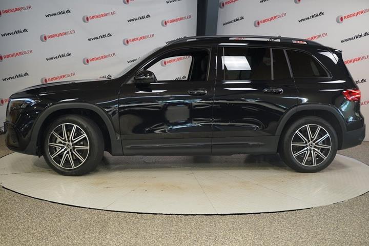 Sort Mercedes EQB250+ fra 2025