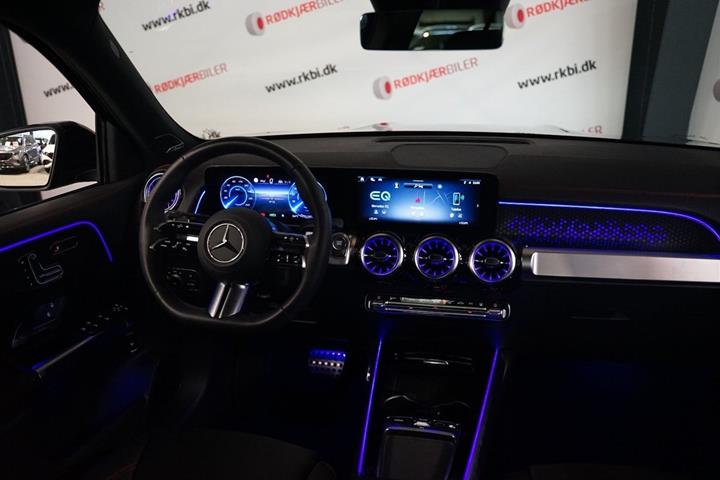 Sort Mercedes EQB250+ fra 2025