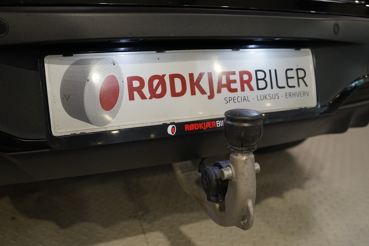 Sort Mercedes EQB250+ fra 2025