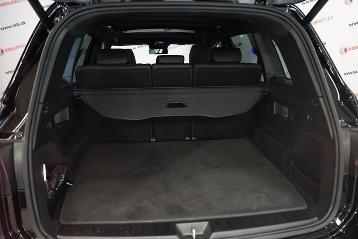 Sort Mercedes EQB250+ fra 2025