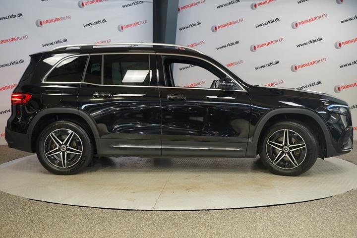 Sort Mercedes EQB250+ fra 2025