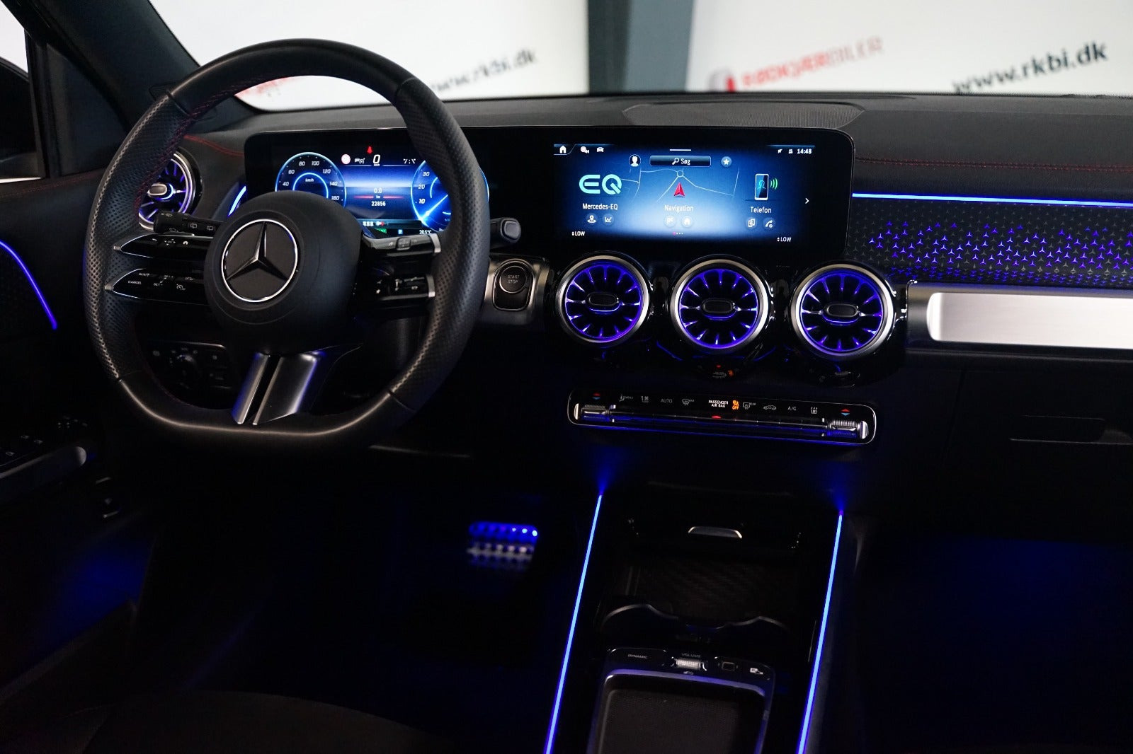 Sort Mercedes EQB250+ fra 2025