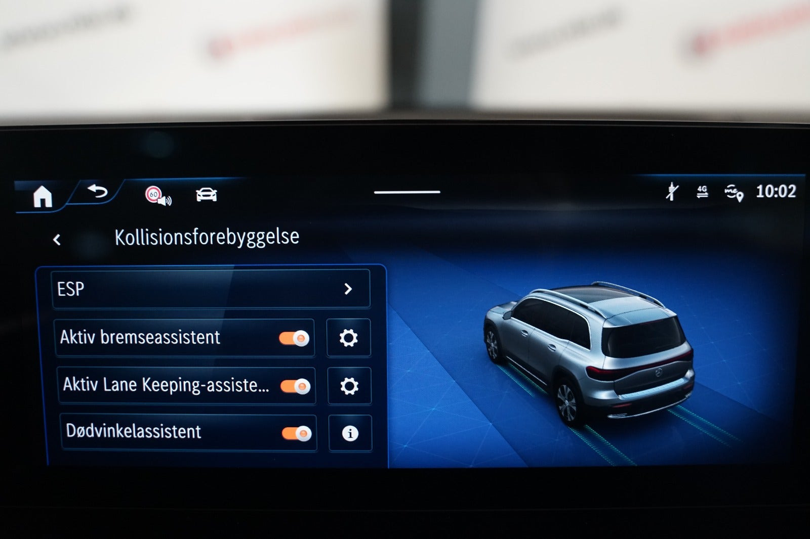 Sort Mercedes EQB250+ fra 2025